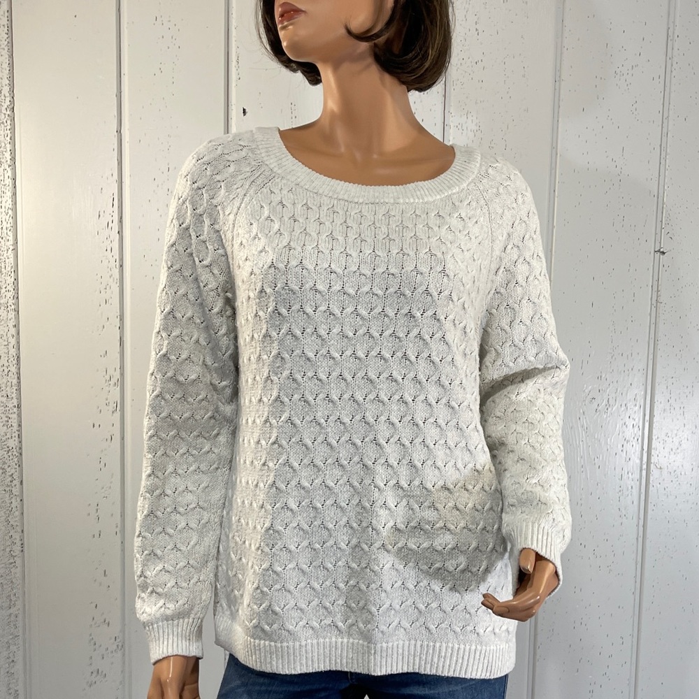 *Old Navy Women’s Knitted Sweater Sz L